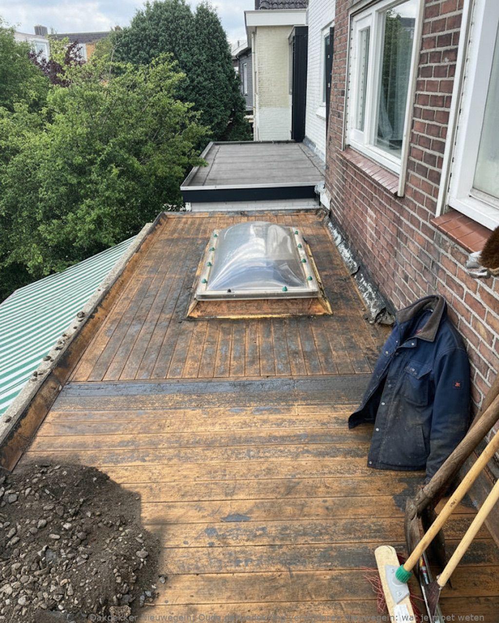 Oude Dakbedekking Verwijderen Nieuwegein